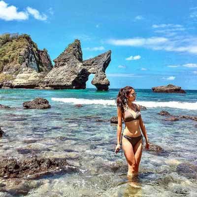 Sekilas tentang Nusa Penida: Mengungkap Keajaiban Pulau Tersembunyi di Bali 6 Obyek Wisata Pantai Atuh Beach Nusa Penida Transport