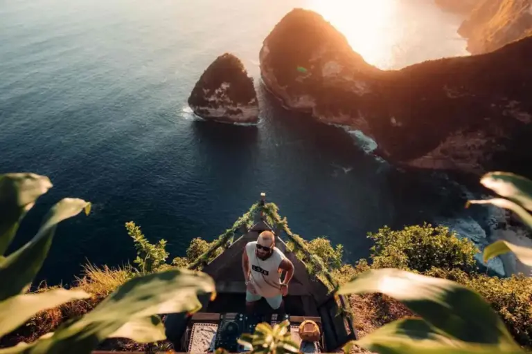 Paluang Cliff