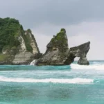 Destinasi-Wisata-Atuh-Beach-Nusa-Penida-Transport-Bali-Indonesia-Tour-Agency-2