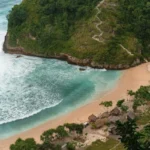 Destinasi-Wisata-Atuh-Beach-Nusa-Penida-Transport-Bali-Indonesia-Tour-Agency-3