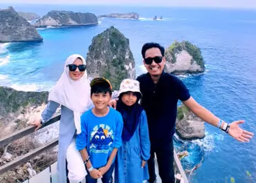 Destinasi-Wisata-thousand-island-Nusa-Penida-Transport-Bali-Indonesia-Tour-Agency-2