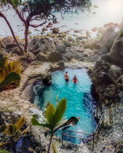 Sekilas tentang Nusa Penida: Mengungkap Keajaiban Pulau Tersembunyi di Bali 10 Tembeling Forest: Sebuah hutan lebat di Nusa Penida dengan air terjun dan kolam alami yang menakjubkan.