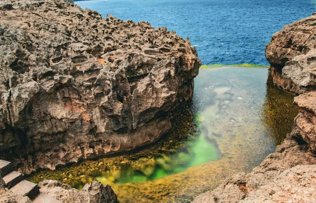 Daftar Pantai Terbaik di Nusa Penida Yang Paling Banyak Dikunjungi Wisatawan 4 angels billabong nusa penida bali indonesia